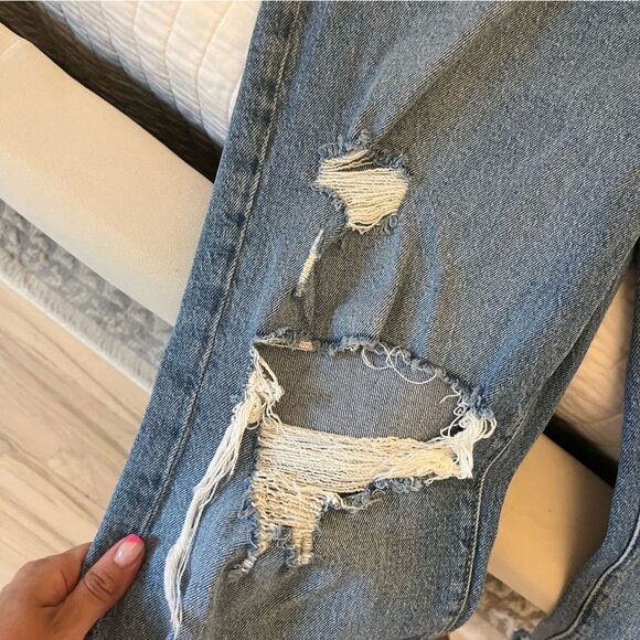 Forever 21 Distressed Blue Boyfriend Jeans - Picture 5 of 10